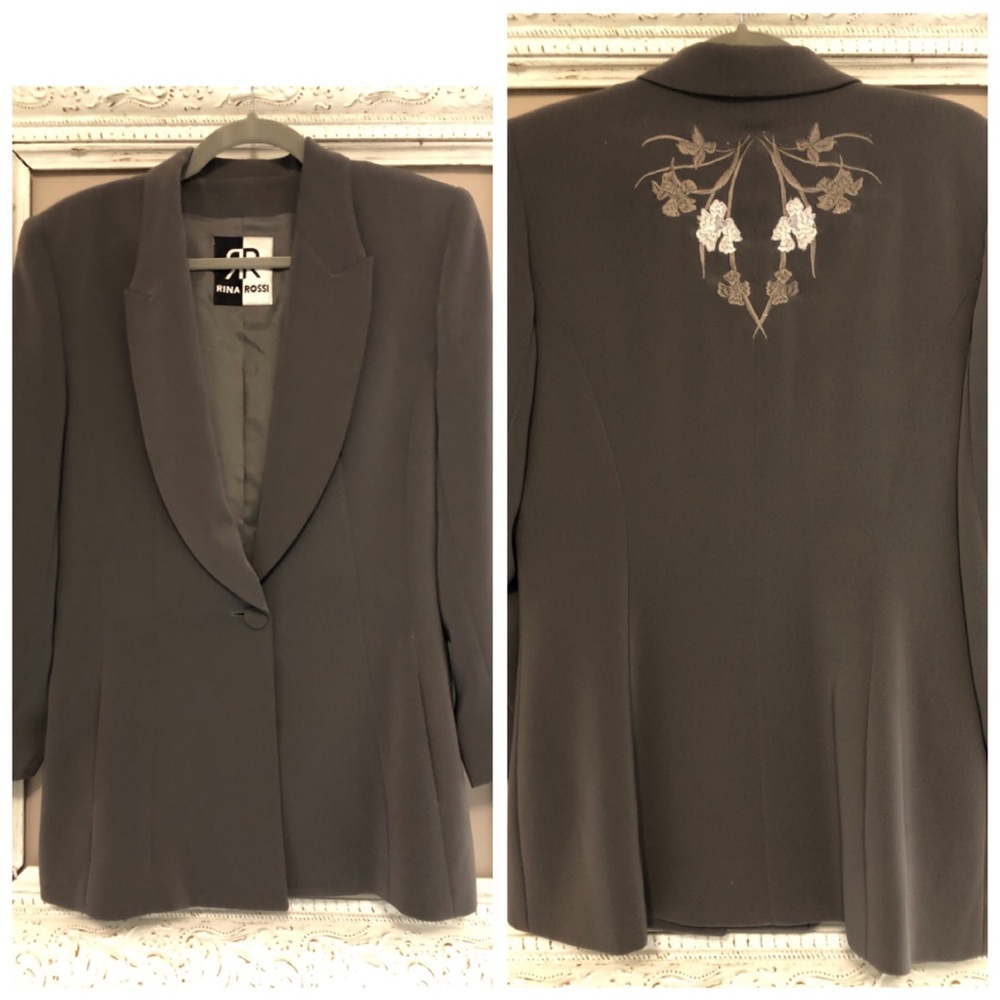 Vintage Rina Rossi Jacket blazer with back embroidery. Size 10. ❣️